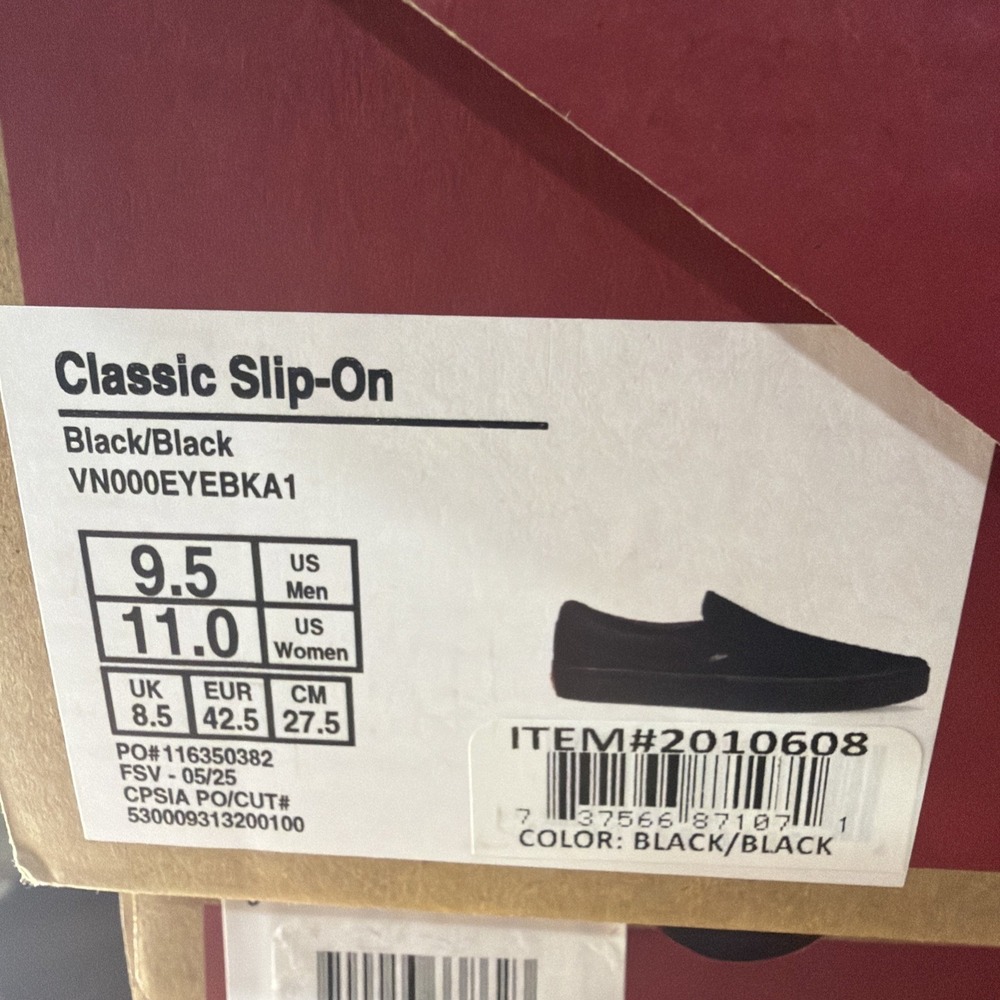 Vans  Unisex Adult Classic SlipOn Shoes In Black/Black. Men's 9.5,Women's 11 - Picture 13 of 13